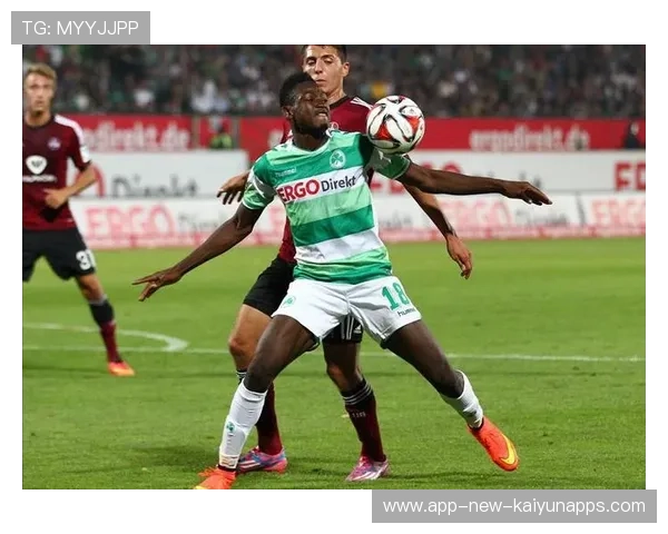 加纳乔双助攻闪耀全场,加纳球员 加纳乔双助攻闪耀全场,加纳球员